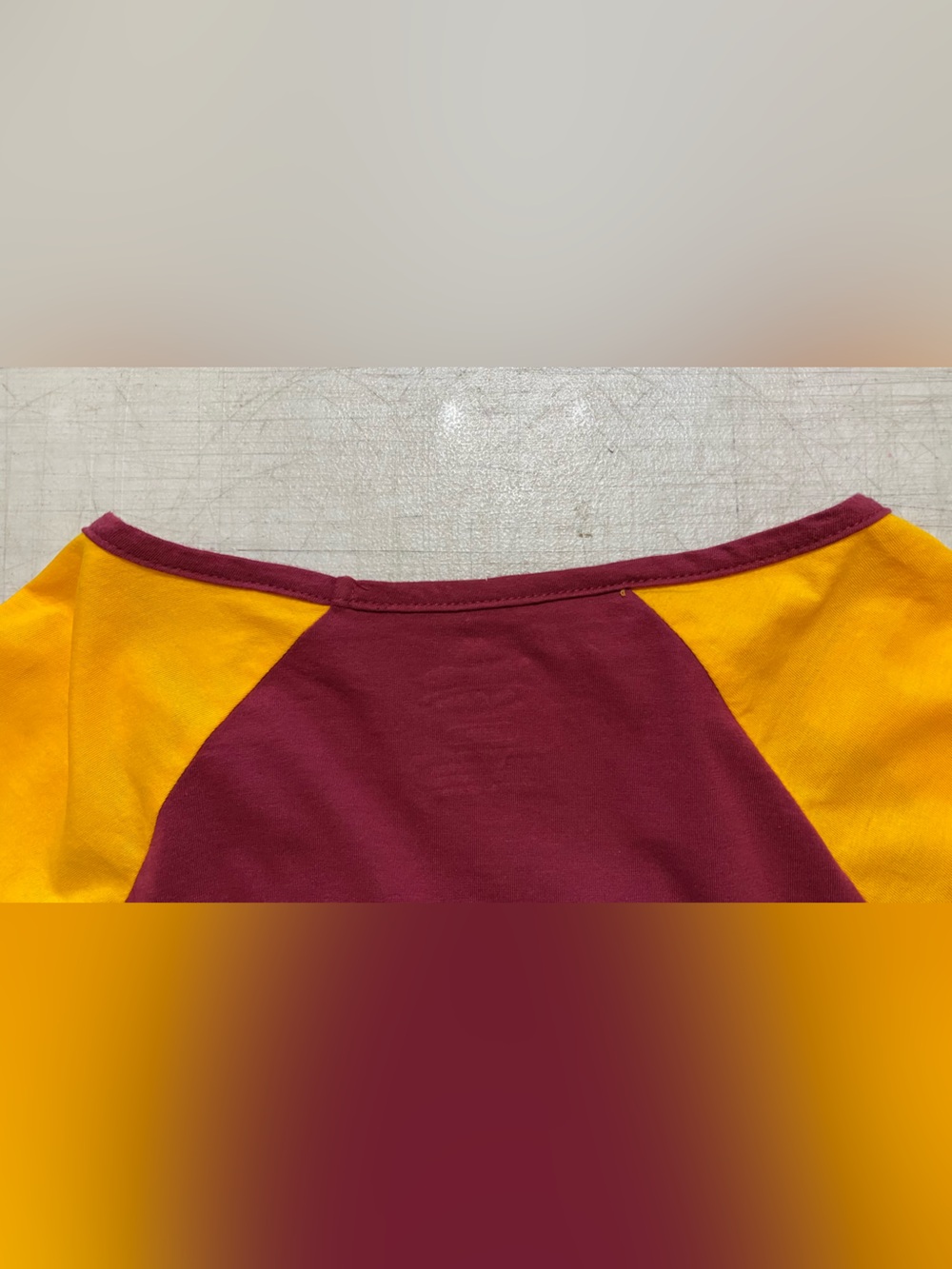 Washington Redskins Reds women’s Lace-Up Long Sleeve Team Shirt - Picture 11 of 14
